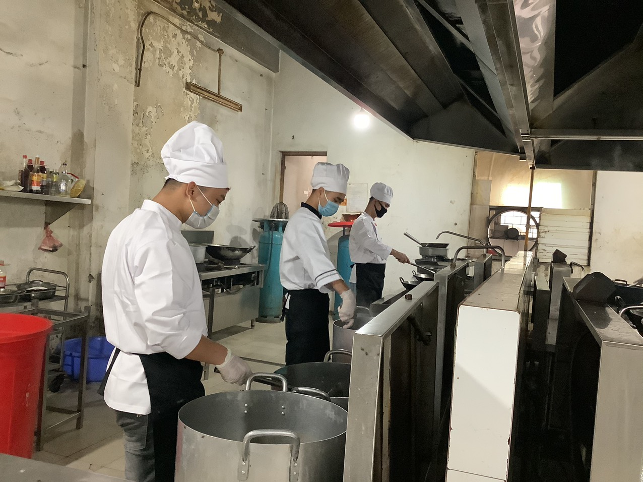 Hình ảnh về Bếp và Đầu bếp cung cấp Suất Ăn