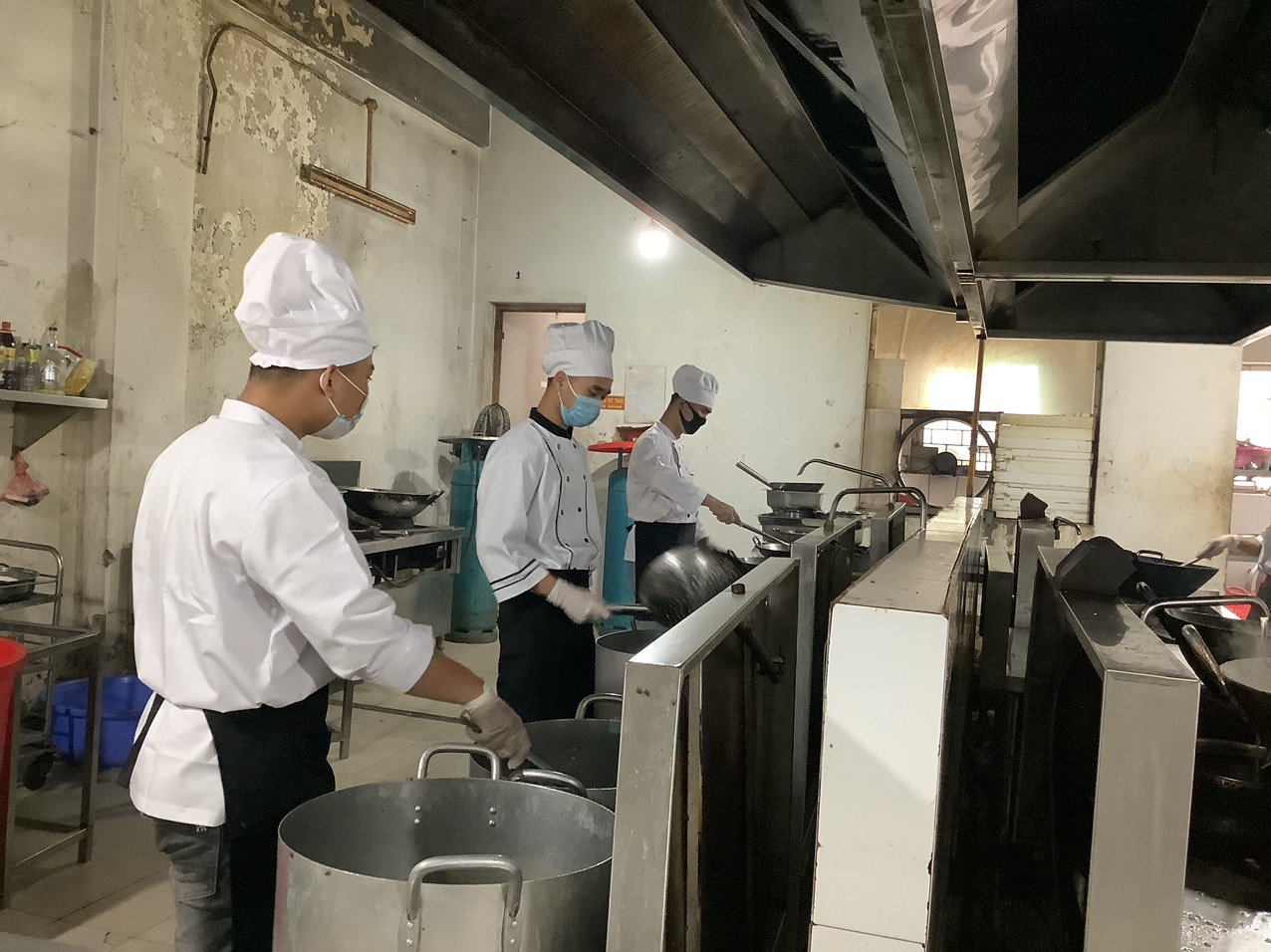 Hình ảnh về Bếp và Đầu bếp cung cấp Suất Ăn